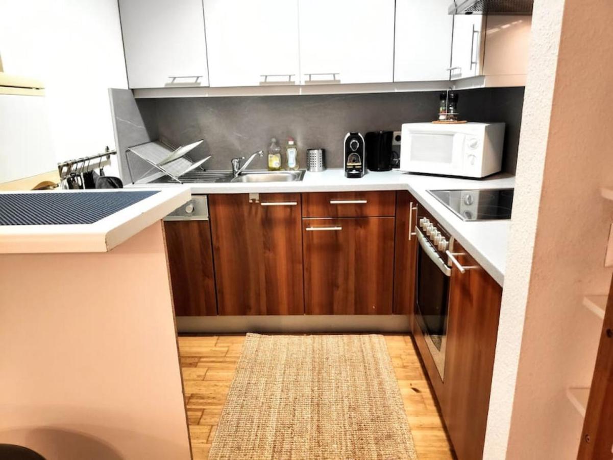 Nd Exquisites Wundervolles Ruhiges Terrassenapartment Mit Garage Wenen Buitenkant foto