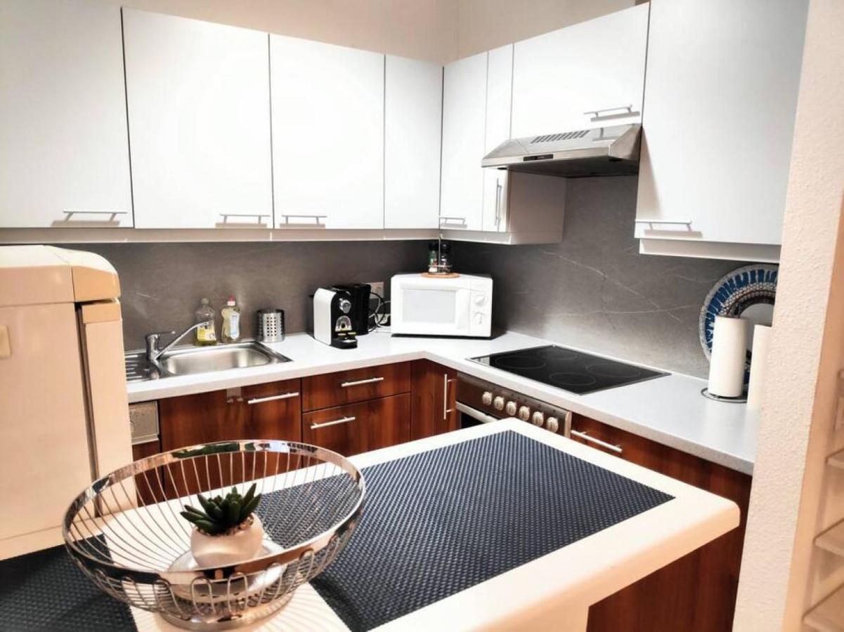 Nd Exquisites Wundervolles Ruhiges Terrassenapartment Mit Garage Wenen Buitenkant foto