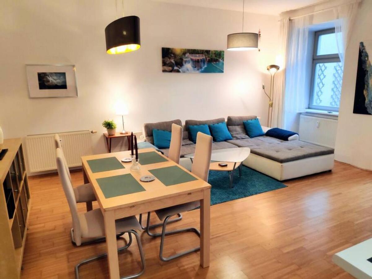 Nd Exquisites Wundervolles Ruhiges Terrassenapartment Mit Garage Wenen Buitenkant foto
