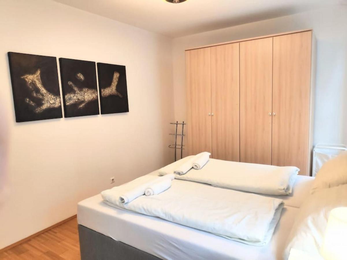 Nd Exquisites Wundervolles Ruhiges Terrassenapartment Mit Garage Wenen Buitenkant foto