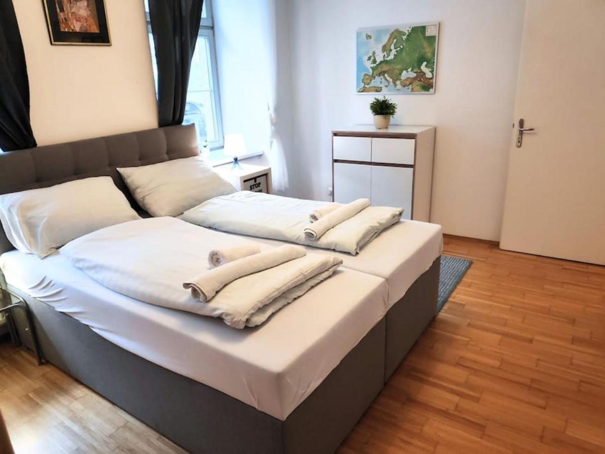 Nd Exquisites Wundervolles Ruhiges Terrassenapartment Mit Garage Wenen Buitenkant foto
